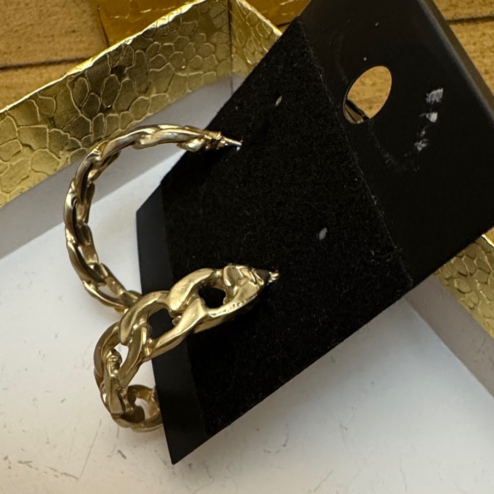 Elegant Gold Chain Link Earrings